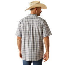 Ariat Men's Pro Series Charlie Classic Fit Short-Sleeve Shirt