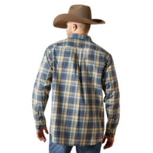 Ariat Men's Pro Series Welch Classic Fit Long-Sleeve Shirt