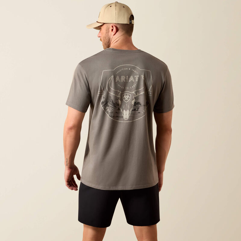 Ariat Men's Desert Badge Tradition Classic Fit Short-Sleeve T