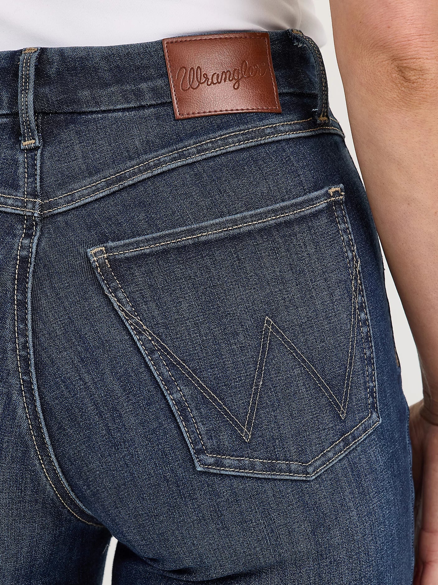 Wrangler Women's Bespoke High Rise Trouser Jean