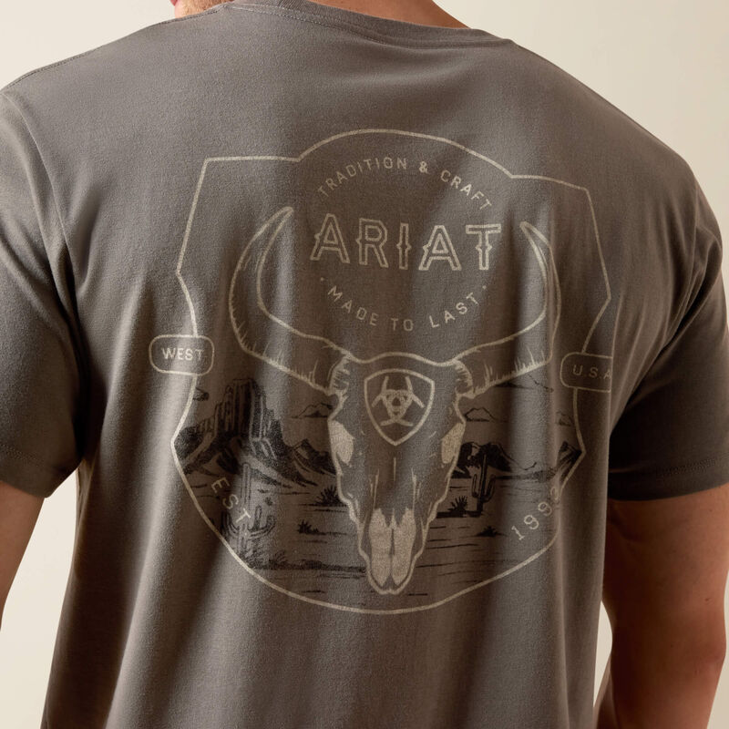 Ariat Men's Desert Badge Tradition Classic Fit Short-Sleeve T