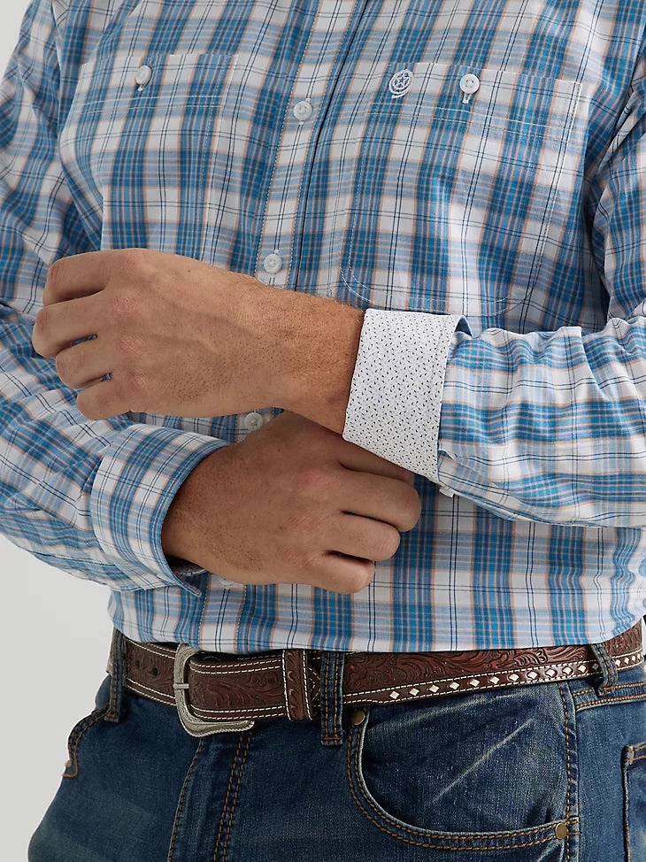 Wrangler Men's George Strait Long-Sleeve Button-Down Two-Pocket Shirt