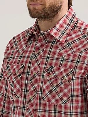 Wrangler Retro Long Sleeve Sawtooth Snap Pocket Western Shirt