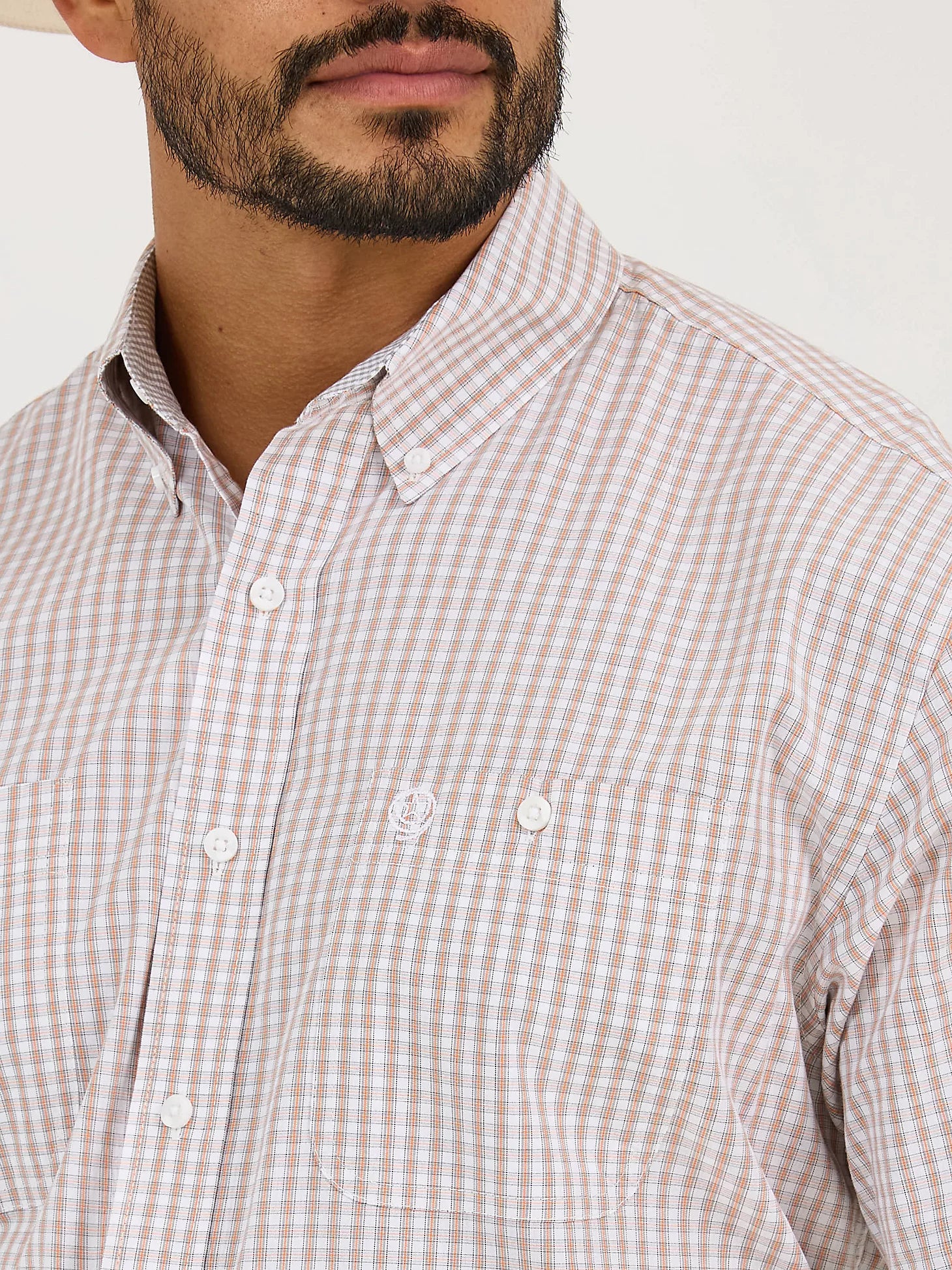 Wrangler Men's George Strait Short-Sleeve Two Pocket Button Down Shirt