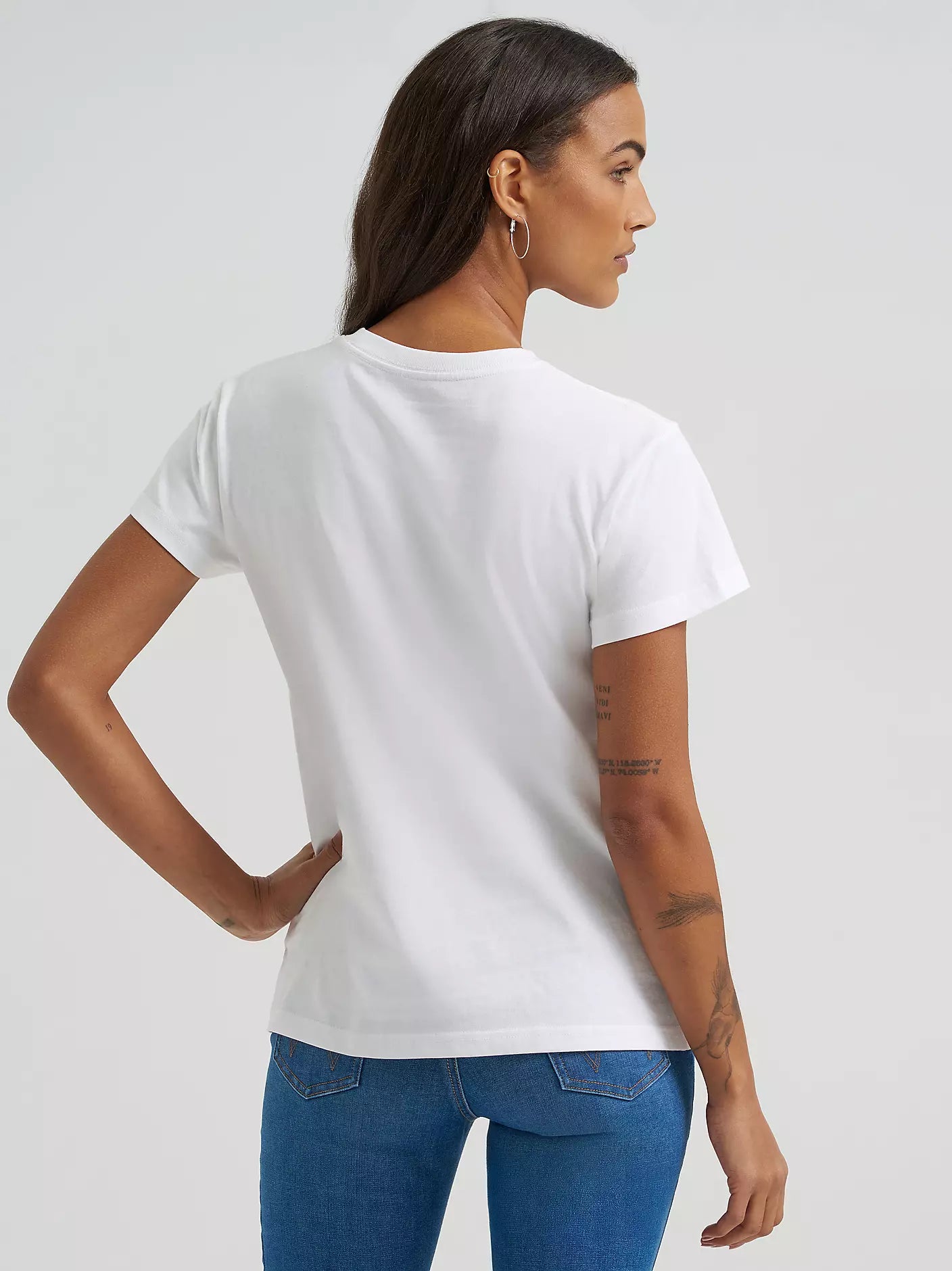 Wrangler Women's Desert Vista Retro Regular Fit Tee