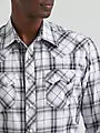 Wrangler Men's Retro Long-Sleeve Sawtooth Snap Pocket Western Shirt