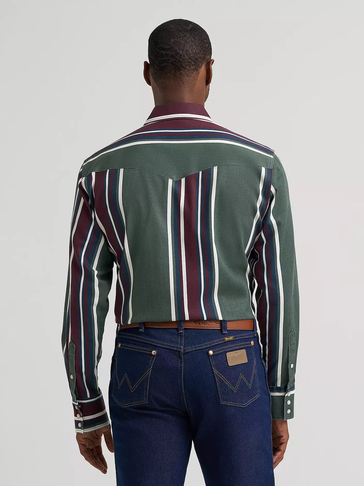 Wrangler Men's Vintage-Inspired Brushpopper Western Snap Work Shirt