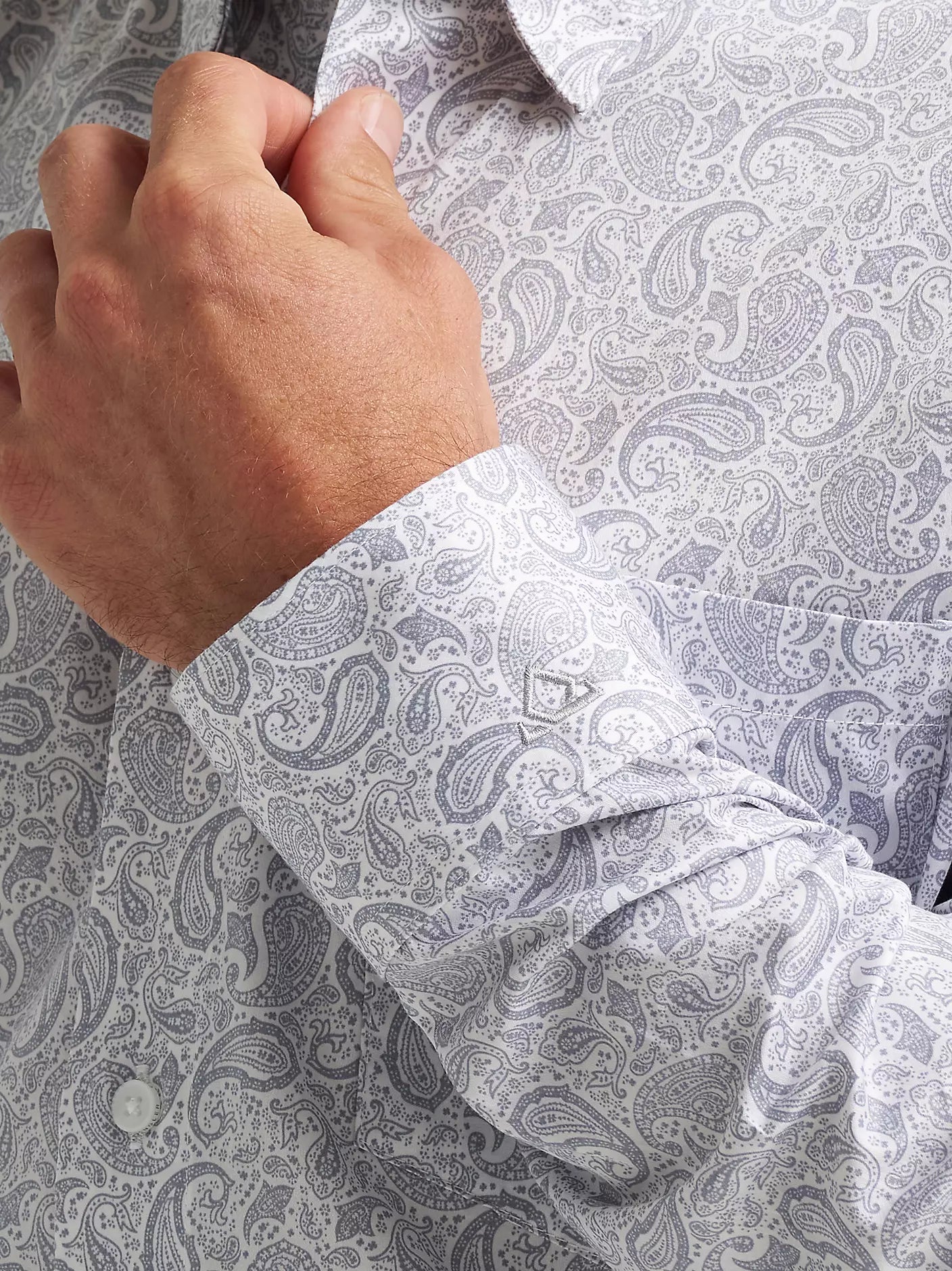 Wrangler Men's Cody Johnson One Pocket Button Down Shirt