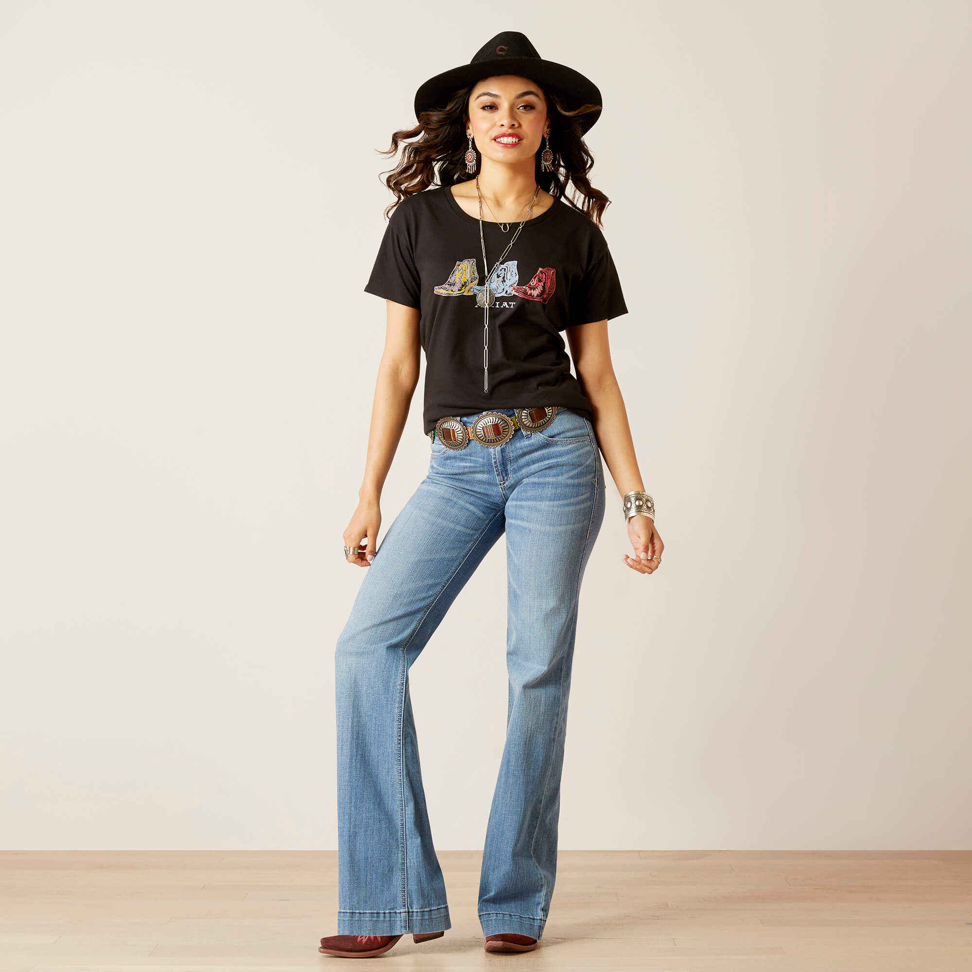 Ariat Women's Pop Boots Graphic T-Shirt