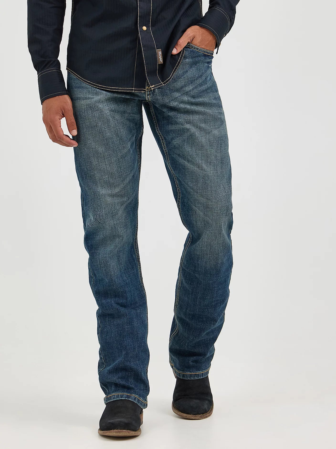 Wrangler Men's Retro Slim Fit Bootcut Jeans