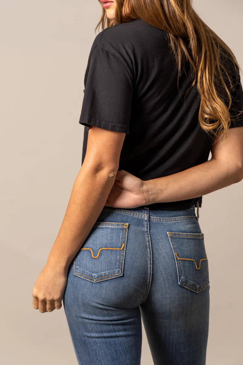 Kimes Ranch Women's Bison Skull Cropped T-Shirt